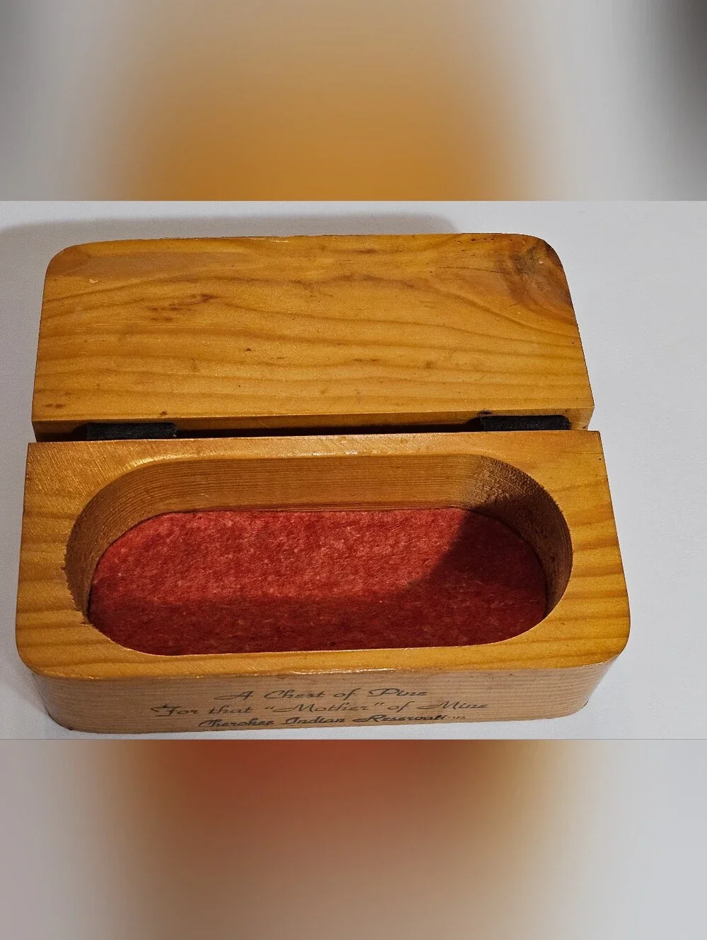 ​Vtg 1949 Cherokee Indian Reservation Pine Wood Box Lighthouse Mother Souvenir